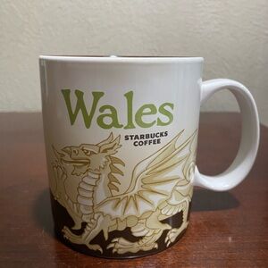 Starbucks, Collector Series Mug, WALES
16 ounce, Starbucks Global Icon Series